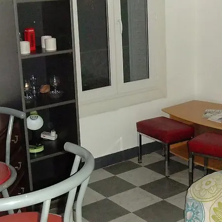Studio Stade شقة *